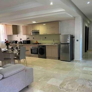 Appartement met Drie Slaapkamers